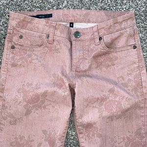 EUC Kut from the Kloth Diana Skinny Mauve Floral Jeans 4